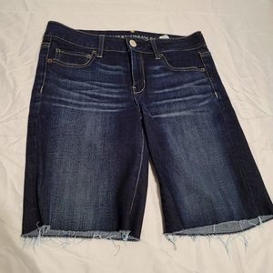 AE Bermuda shorts